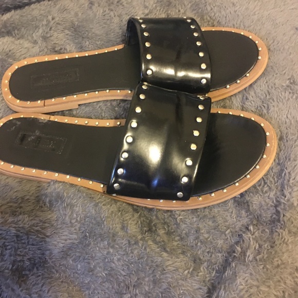 Sandals - Picture 4 of 4